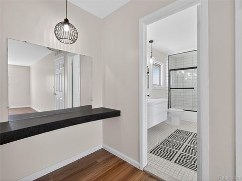 Tiny photo for 4667 Bloomfield Drive, Sterling Heights City, MI 48310 (MLS # 20261021367)