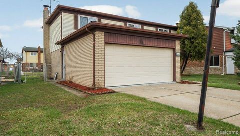 Tiny photo for 4667 Bloomfield Drive, Sterling Heights City, MI 48310 (MLS # 20261021367)