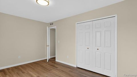 Tiny photo for 4667 Bloomfield Drive, Sterling Heights City, MI 48310 (MLS # 20261021367)