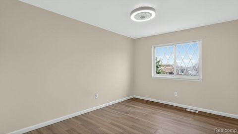 Tiny photo for 4667 Bloomfield Drive, Sterling Heights City, MI 48310 (MLS # 20261021367)