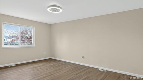 Tiny photo for 4667 Bloomfield Drive, Sterling Heights City, MI 48310 (MLS # 20261021367)