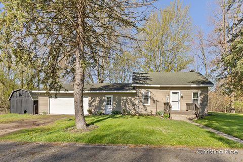 302 S West Street Bloomer Township Montcalm MI 48811