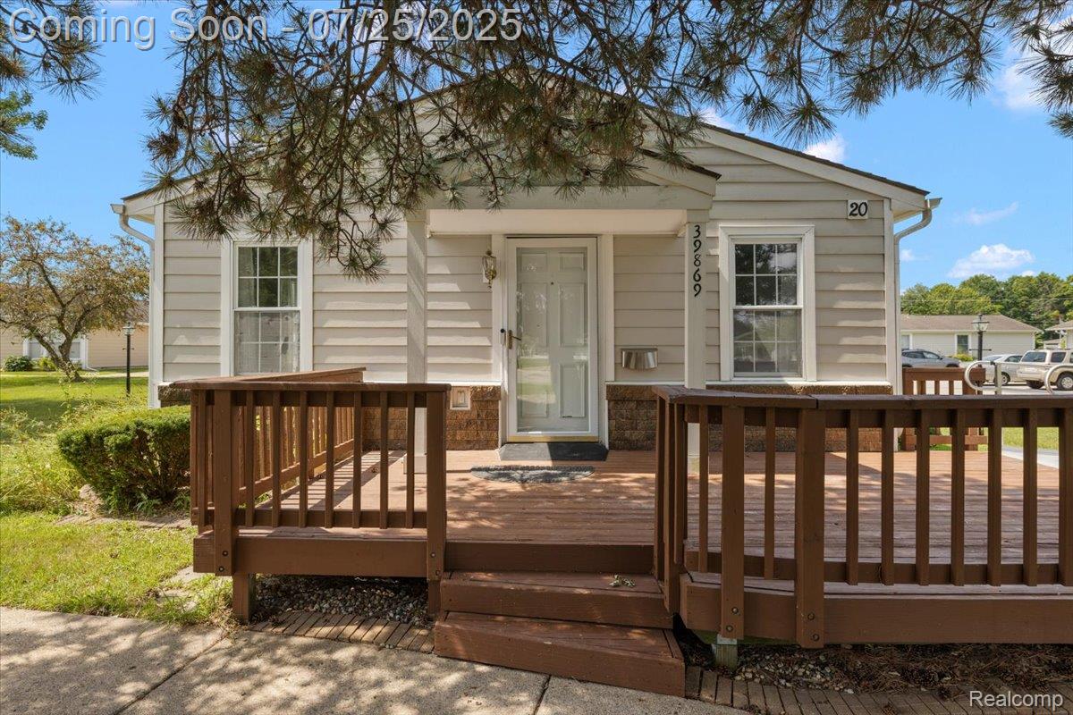 39869 Village Wood Lane