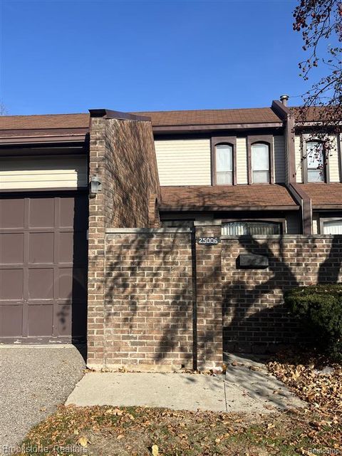 25006 Chambley Drive Southfield City MI 48034