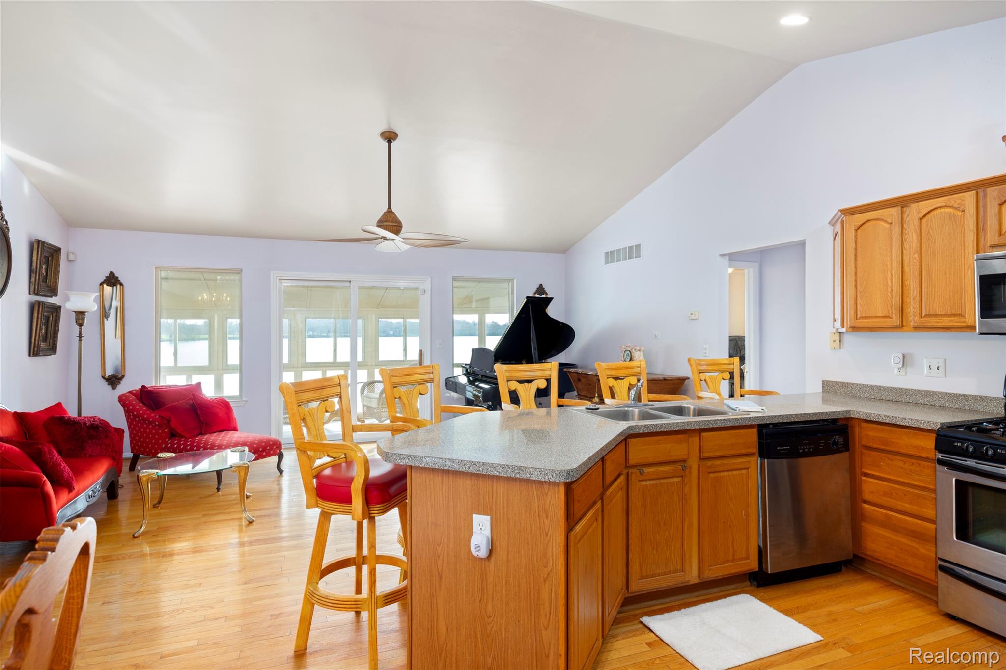 41841 S Service Drive