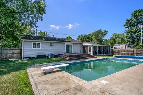 Tiny photo for 1303 Marion Street, Niles City, MI 49120 (MLS # 69026013594)