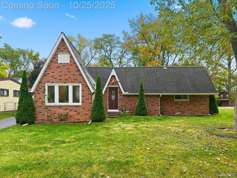7337 Richardson Road West Bloomfield Charter Township MI 48323
