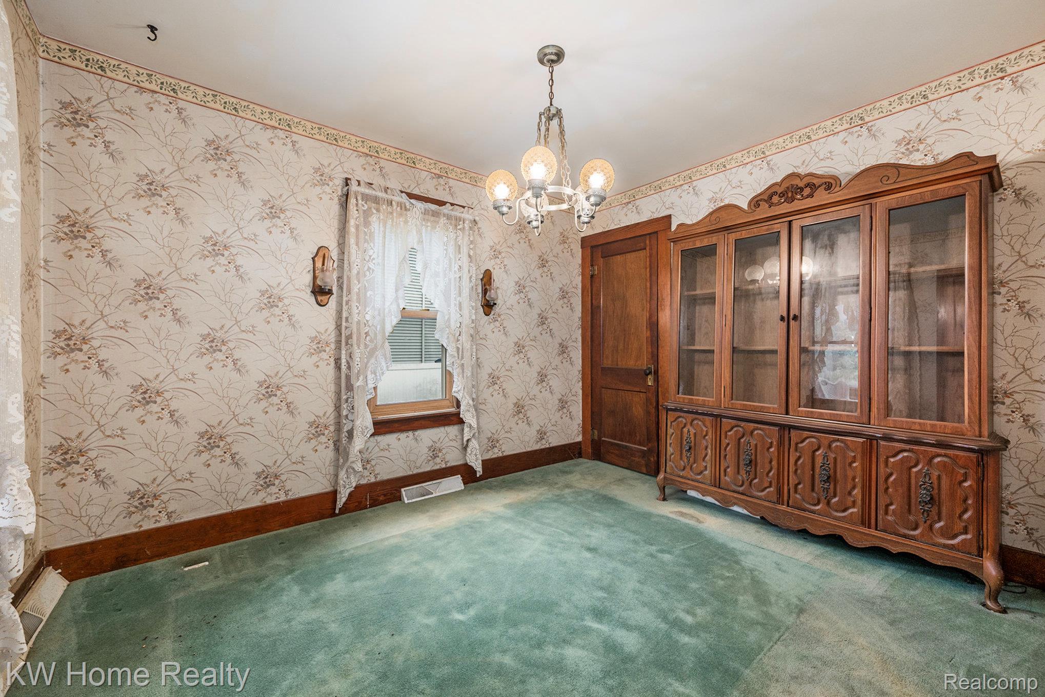 9630 Round Lake Boulevard