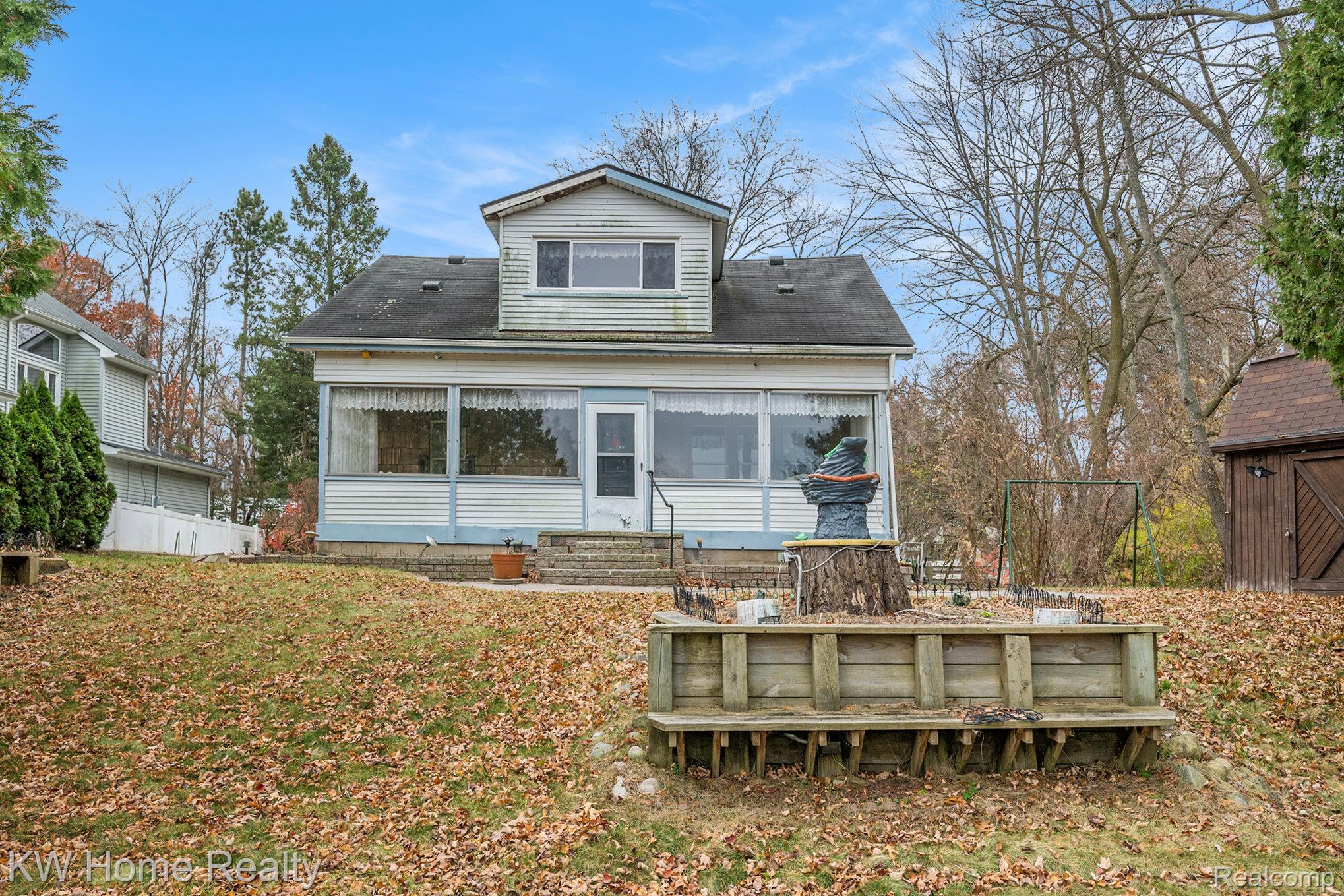 9630 Round Lake Boulevard