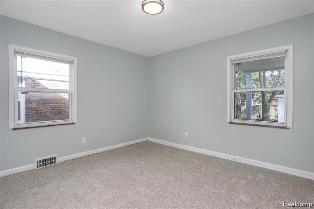 Detroit City, Michigan 48221, United States, 3 Bedrooms Bedrooms, ,1 BathroomBathrooms,Residential,Active,189579