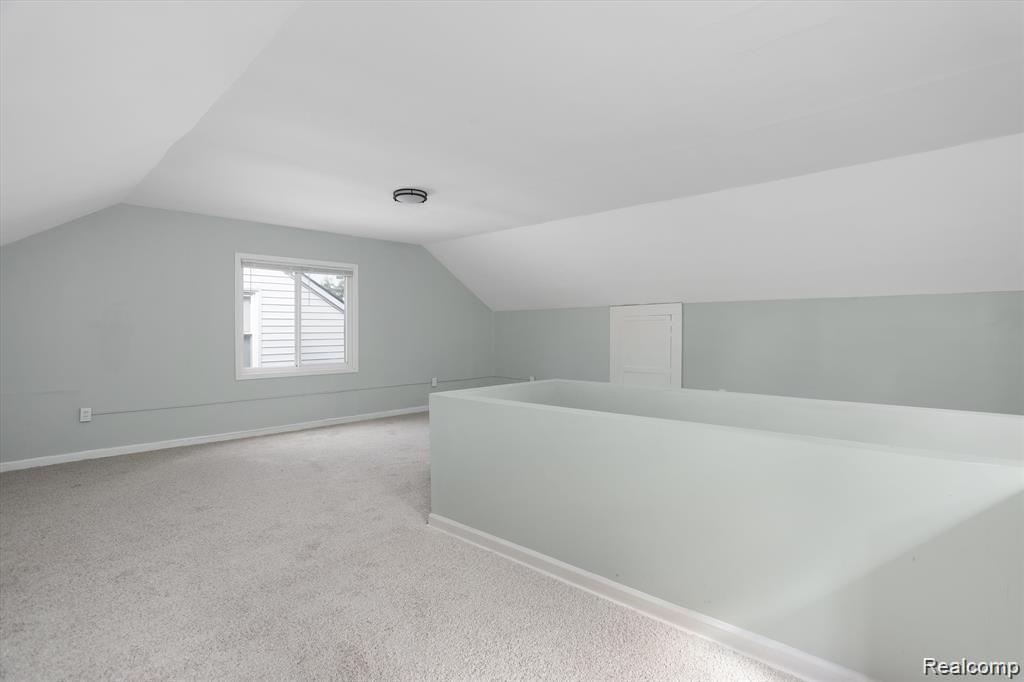 Detroit City, Michigan 48221, United States, 3 Bedrooms Bedrooms, ,1 BathroomBathrooms,Residential,Active,189579