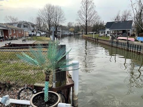 29445 Private Drive Chesterfield Township MI 48047