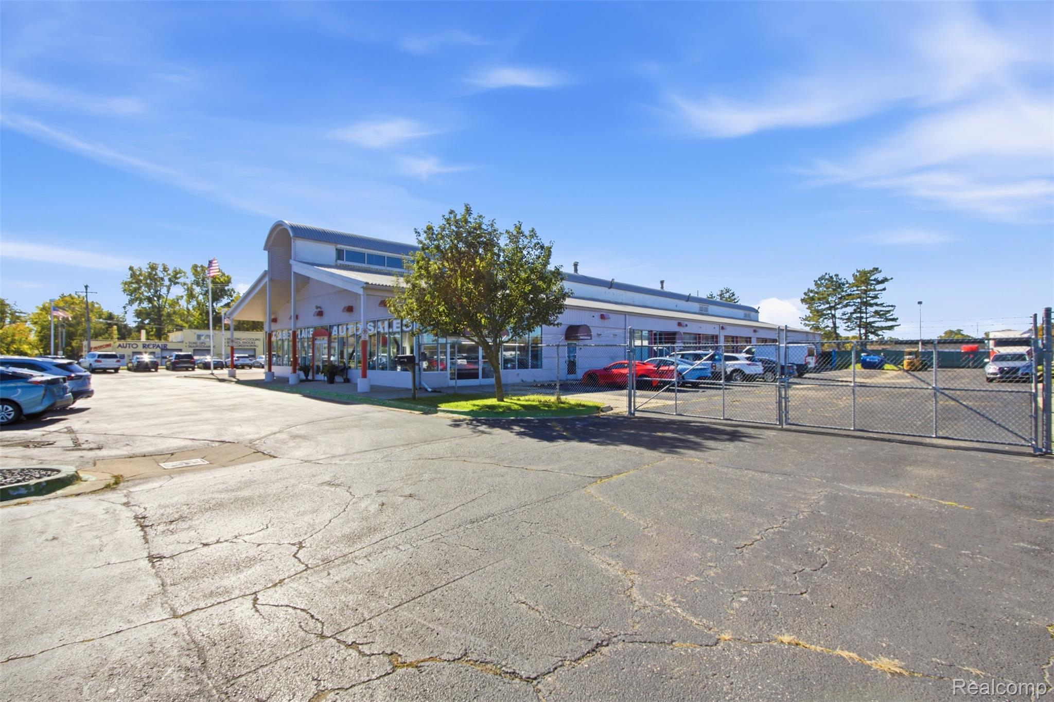 2200 Elizabeth Lake Road