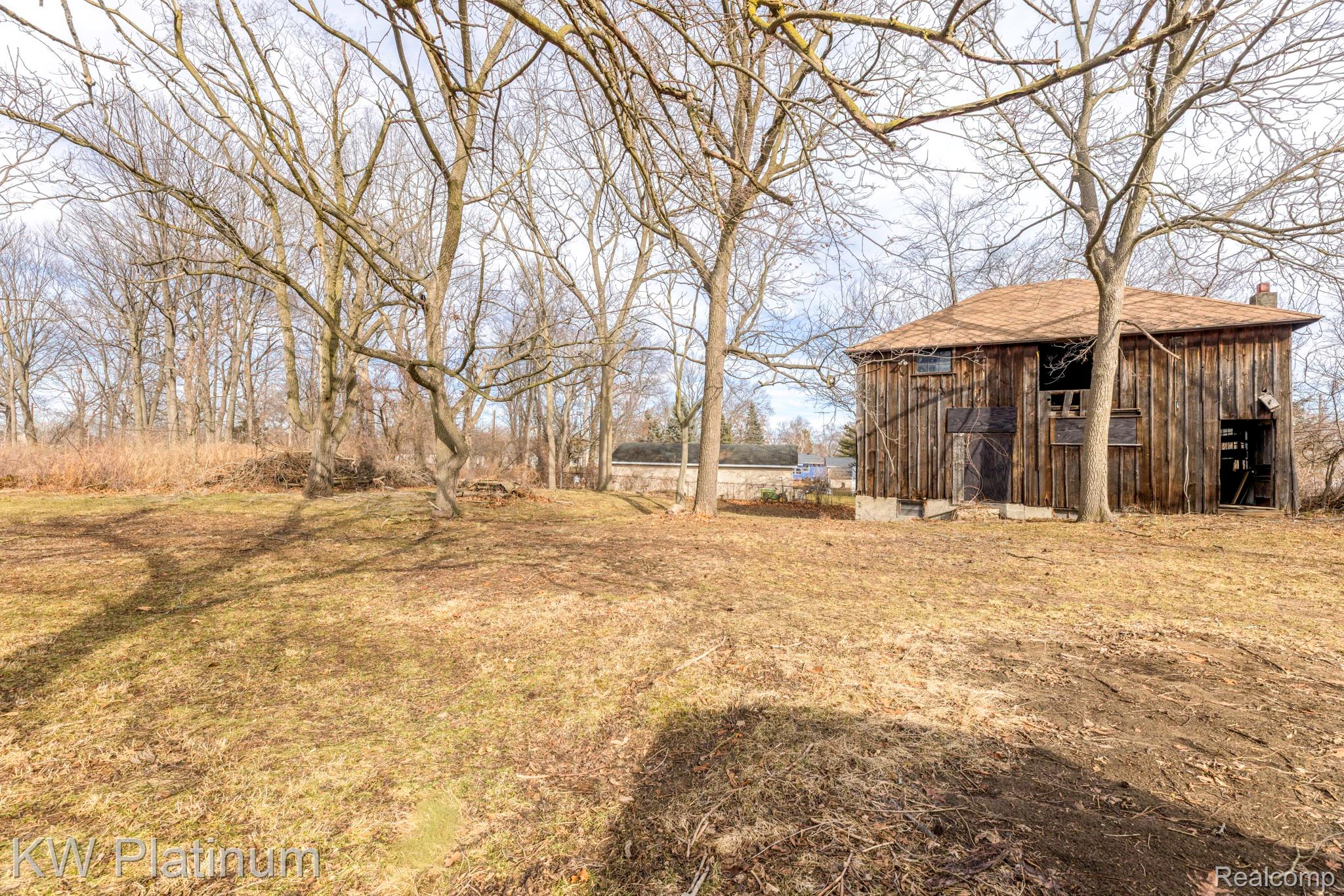 2819 Ravenswood Road