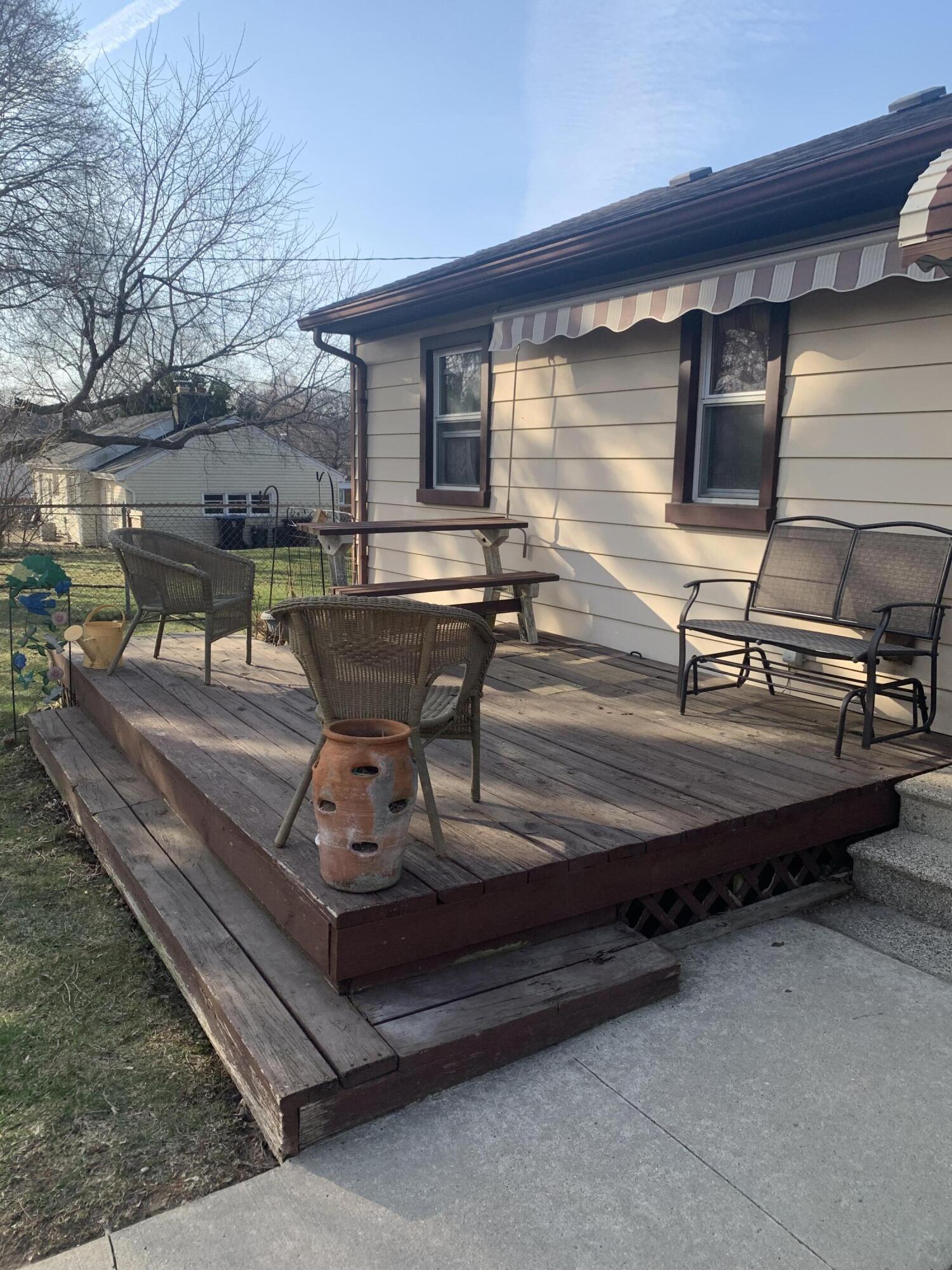 1521 Roosevelt Street