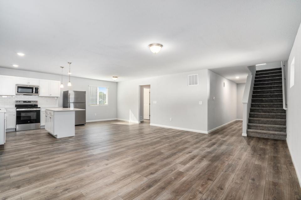 2710 Sanderling Court