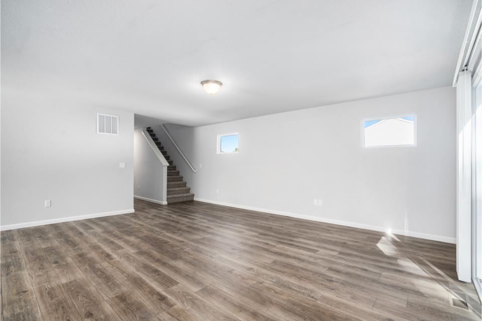 2710 Sanderling Court