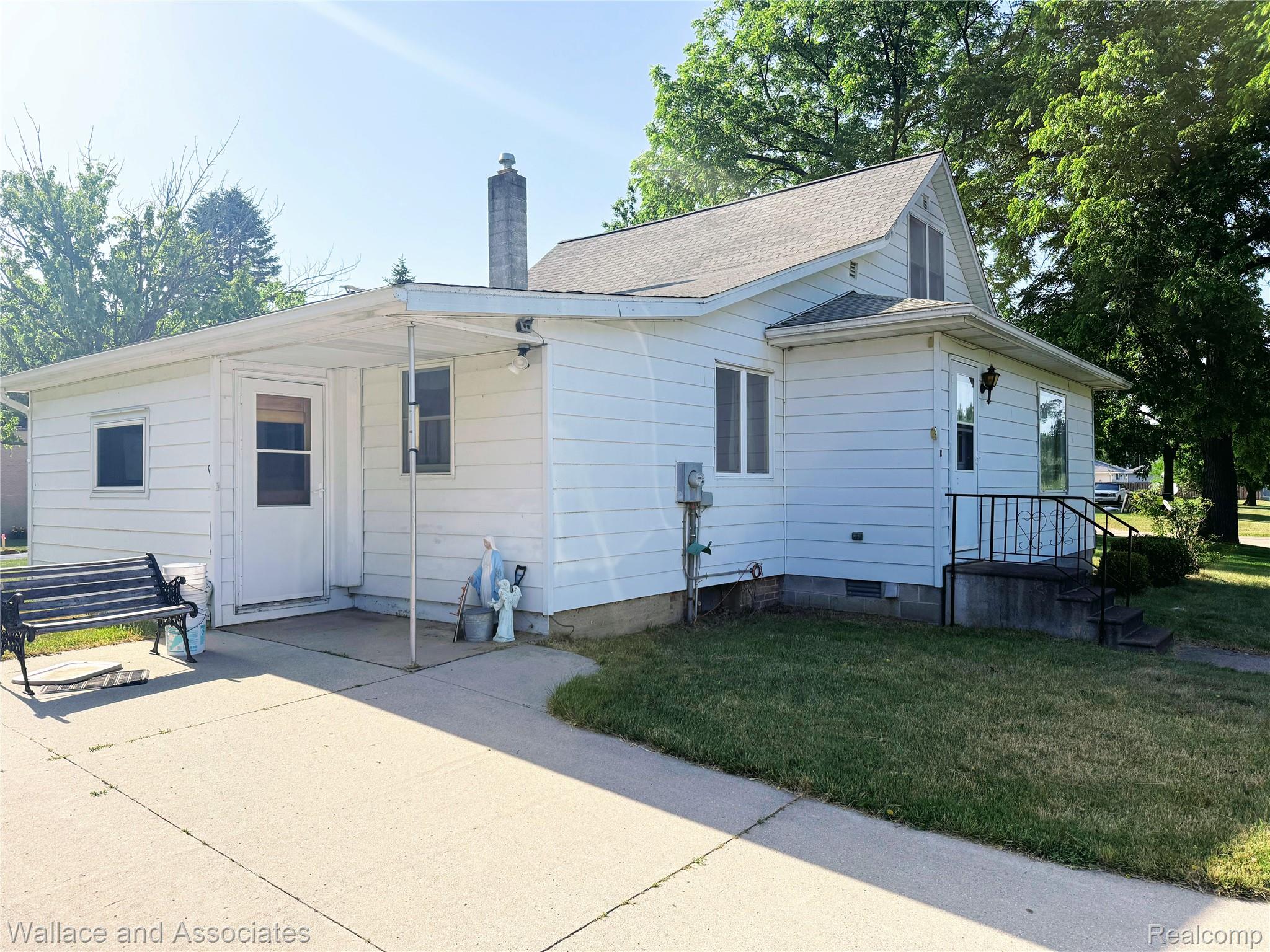 131 W Sanborn Avenue