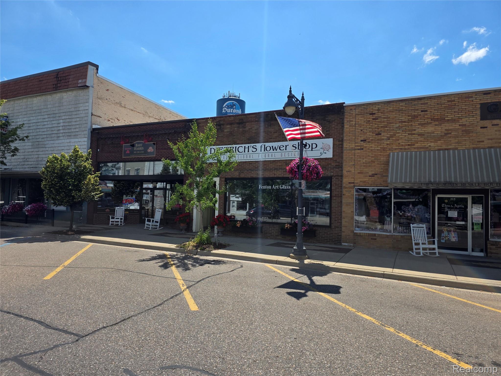 211 N Saginaw Street