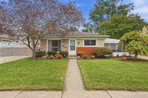 Photo for 28282 Couzens Avenue