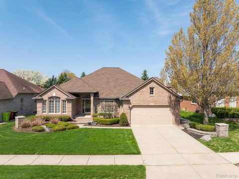 Photo of 49213 Dunhill Drive, Macomb Township, MI 48044 (MLS # 20261029257)