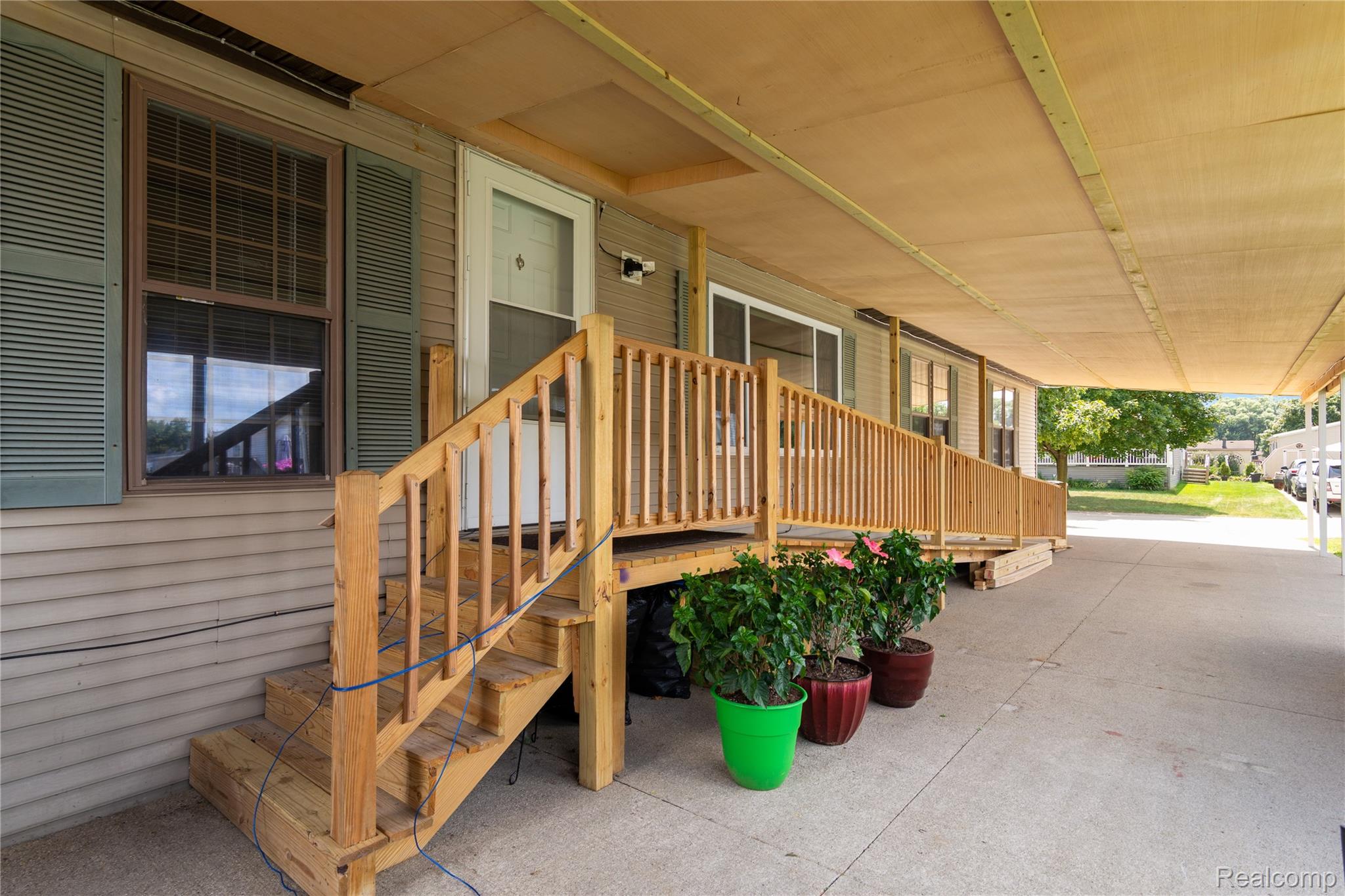 23279 Crystal Drive