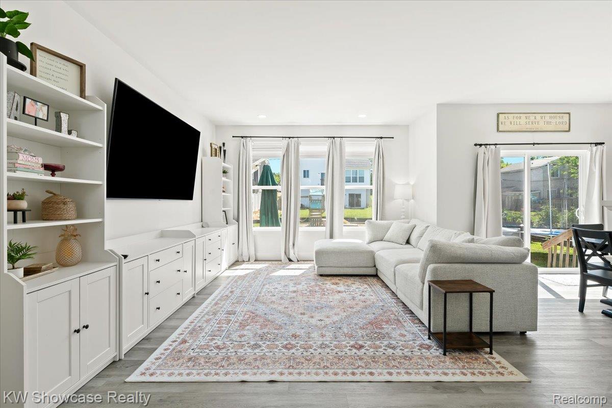 5013 Walsh Drive