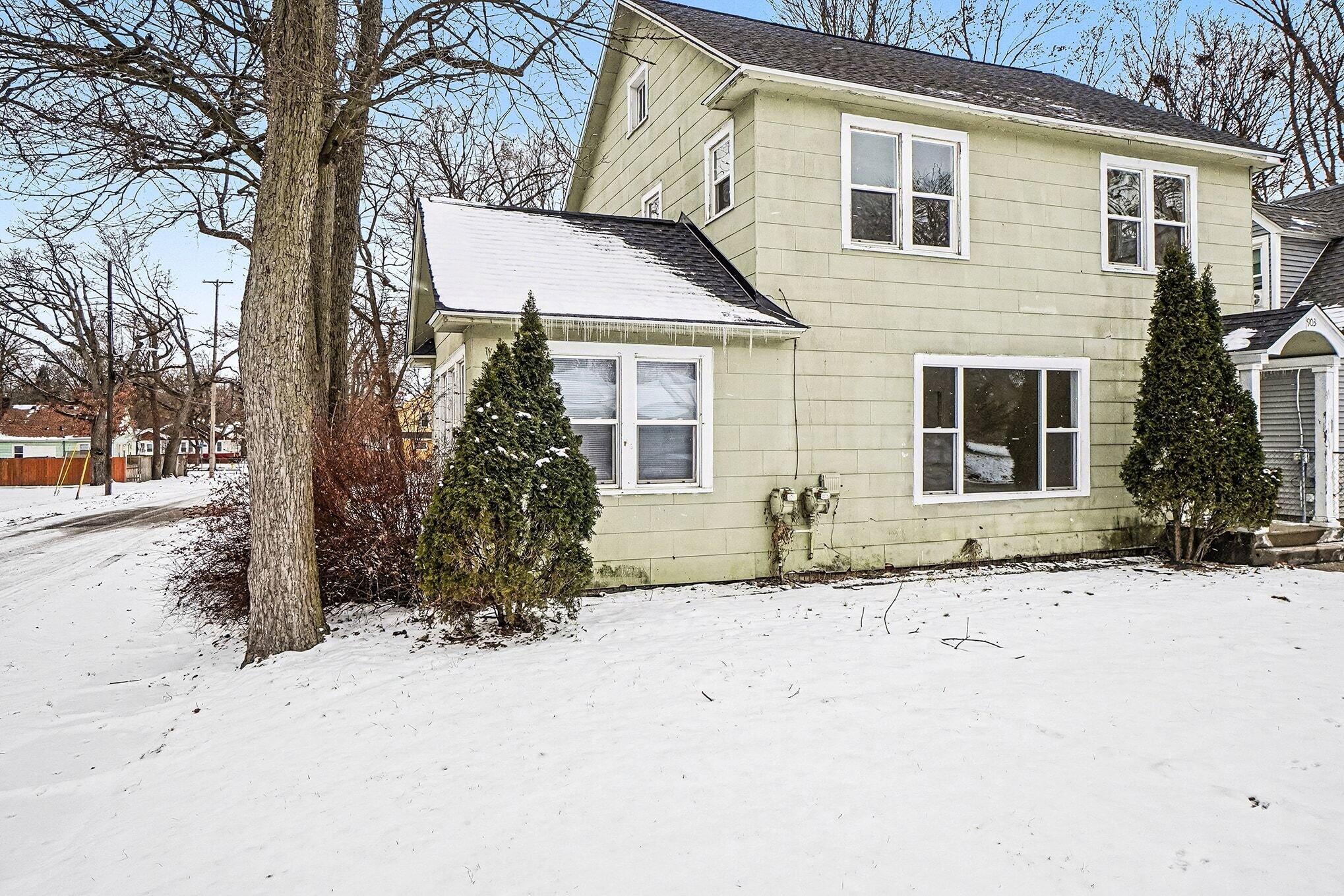 903 Southworth Terrace