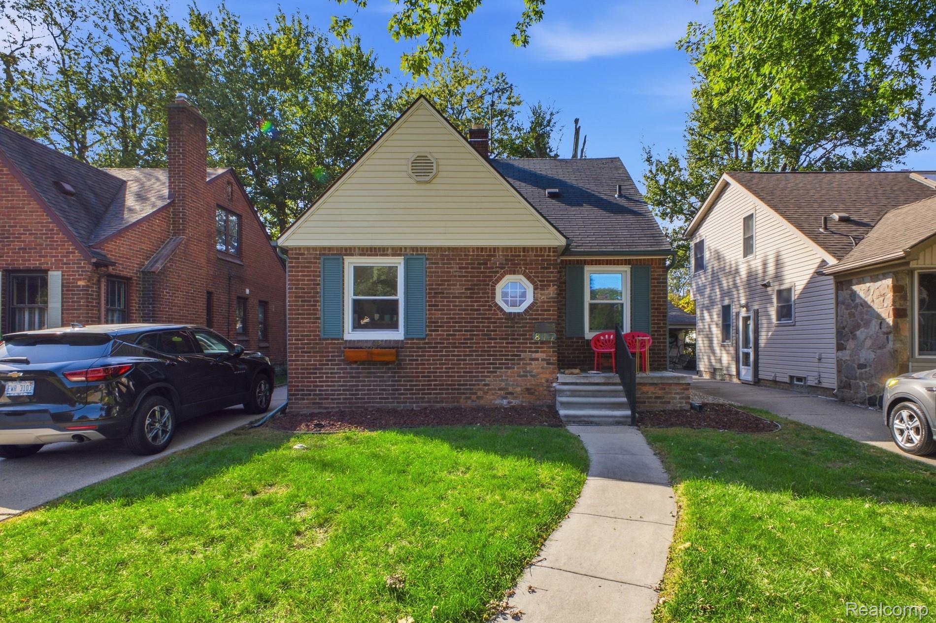 845 N Martha Street