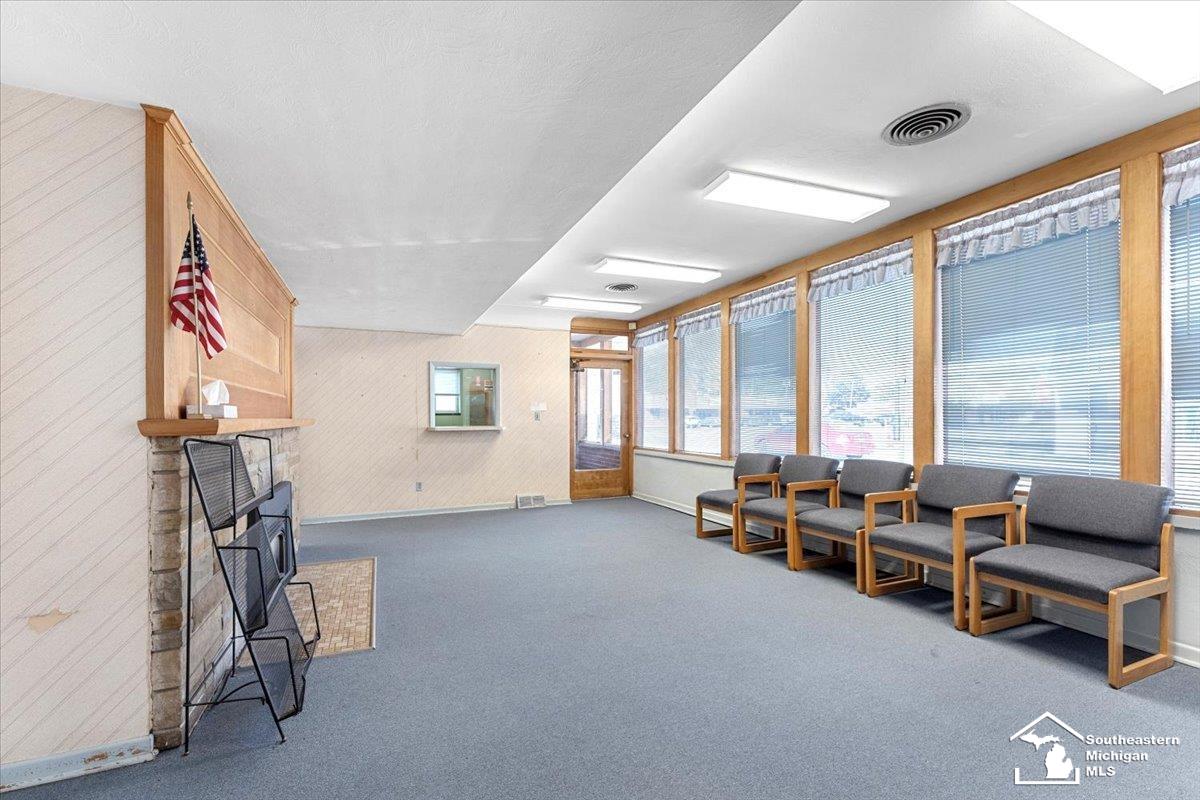 19003 Ecorse Ecorse Road