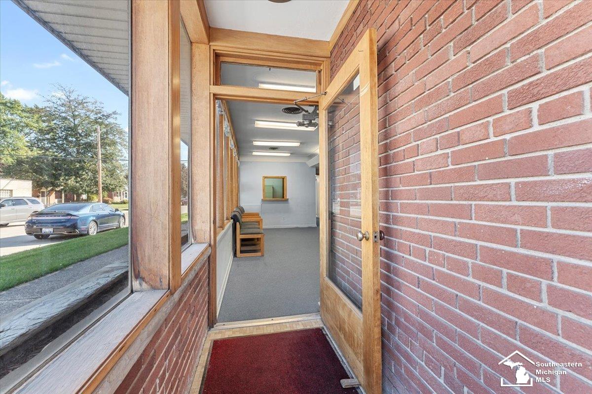 19003 Ecorse Ecorse Road