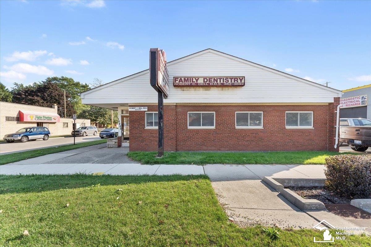 19003 Ecorse Ecorse Road