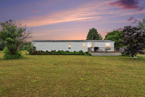 Photo of 62196 County Road 380, Geneva Township, MI 49013 (MLS # 69026030489)
