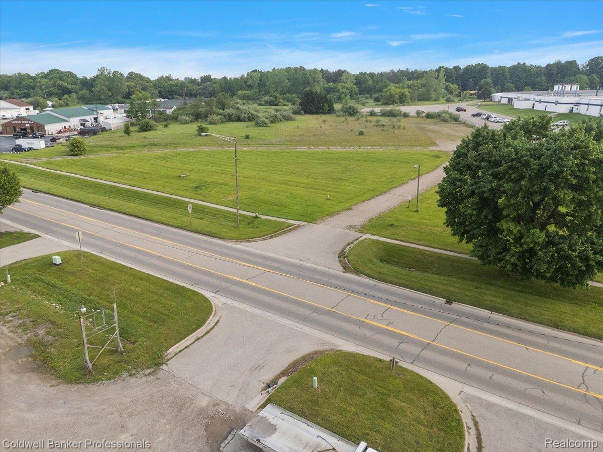 00 Imlay City Road