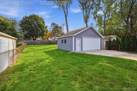 Tiny photo for 2932 Maplewood Avenue, Royal Oak City, MI 48073 (MLS # 20261083183)