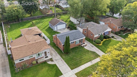 Tiny photo for 2932 Maplewood Avenue, Royal Oak City, MI 48073 (MLS # 20261083183)