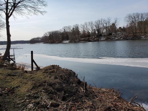 7174 Cascade Road SE Cascade Charter Township MI 49546