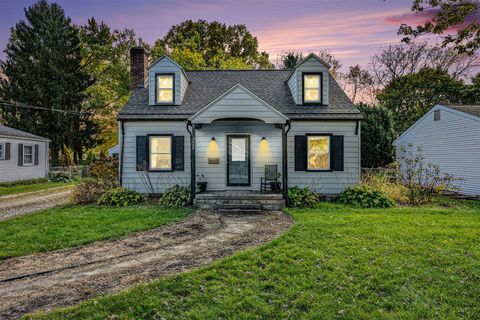 2428 Glendale Boulevard Kalamazoo Charter Township MI 49004