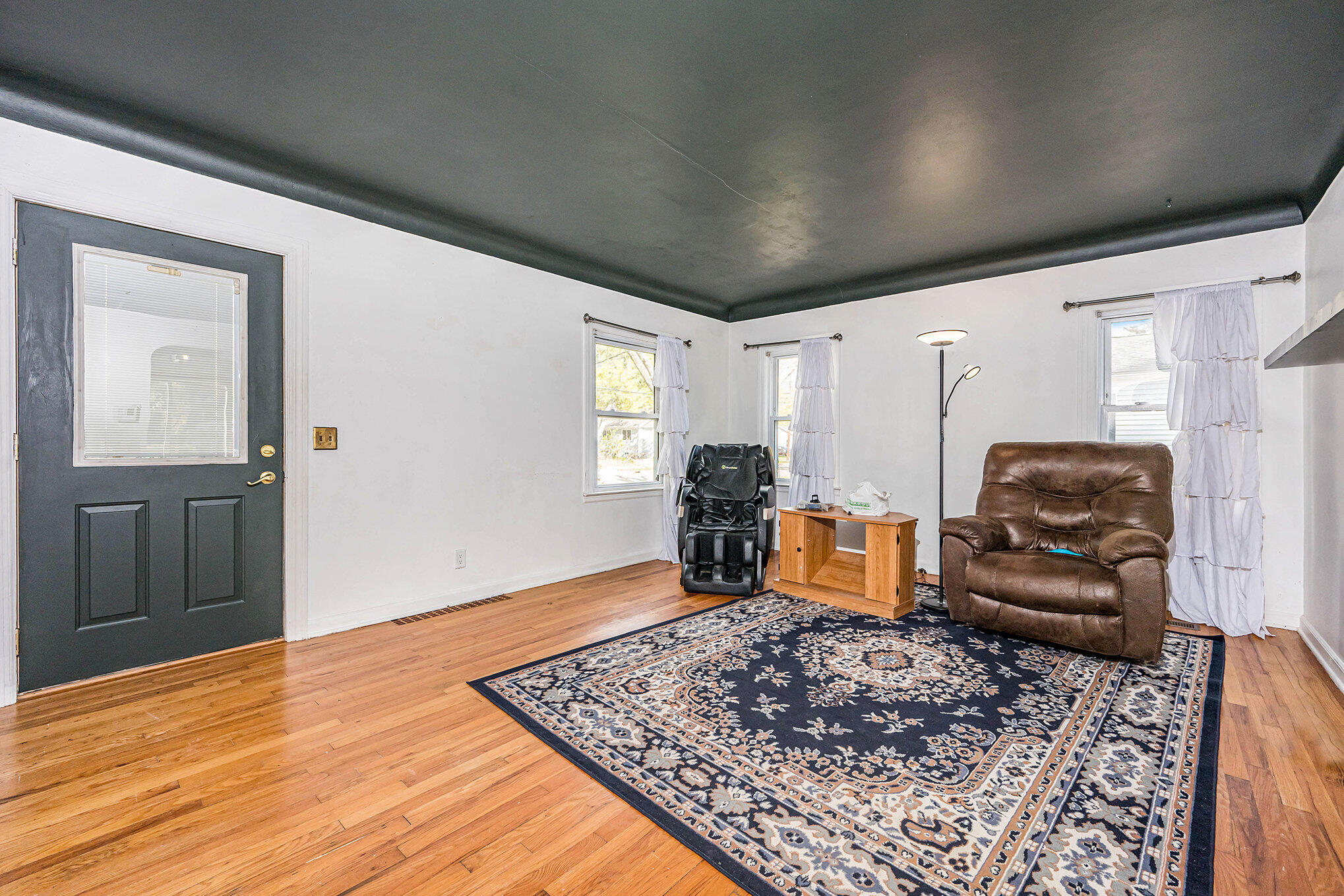 2428 Glendale Boulevard