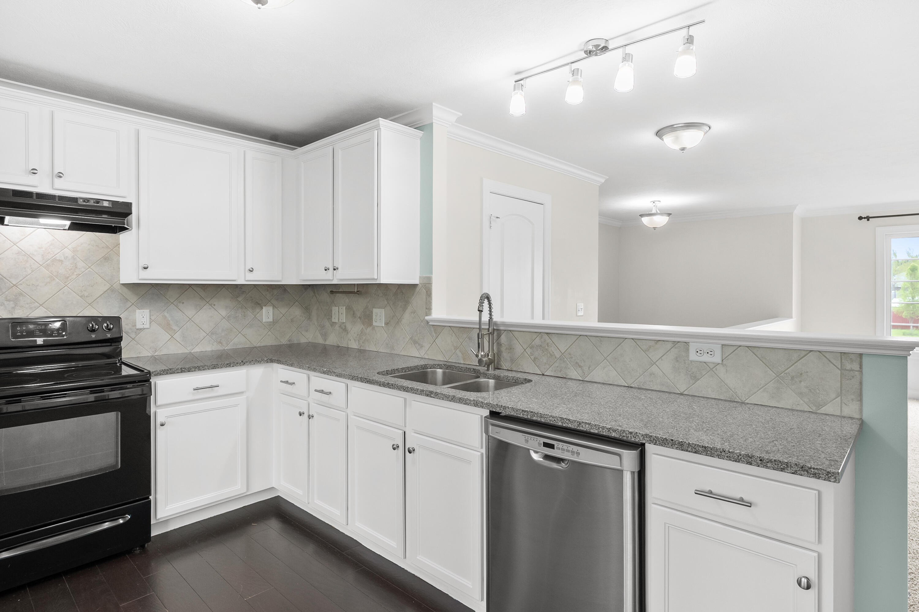 1382 Darlington Trail