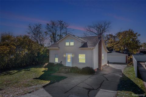 71 Cloveridge Drive Troy City MI 48084