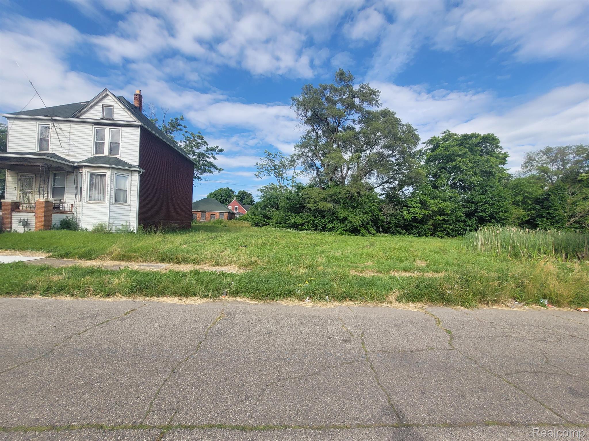 Photo 1 of 3 — 4822 SHERIDAN Street, Detroit City, MI 48214
