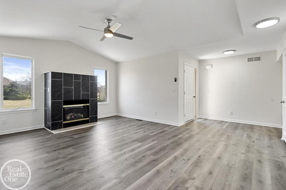 30601 Victoria Court