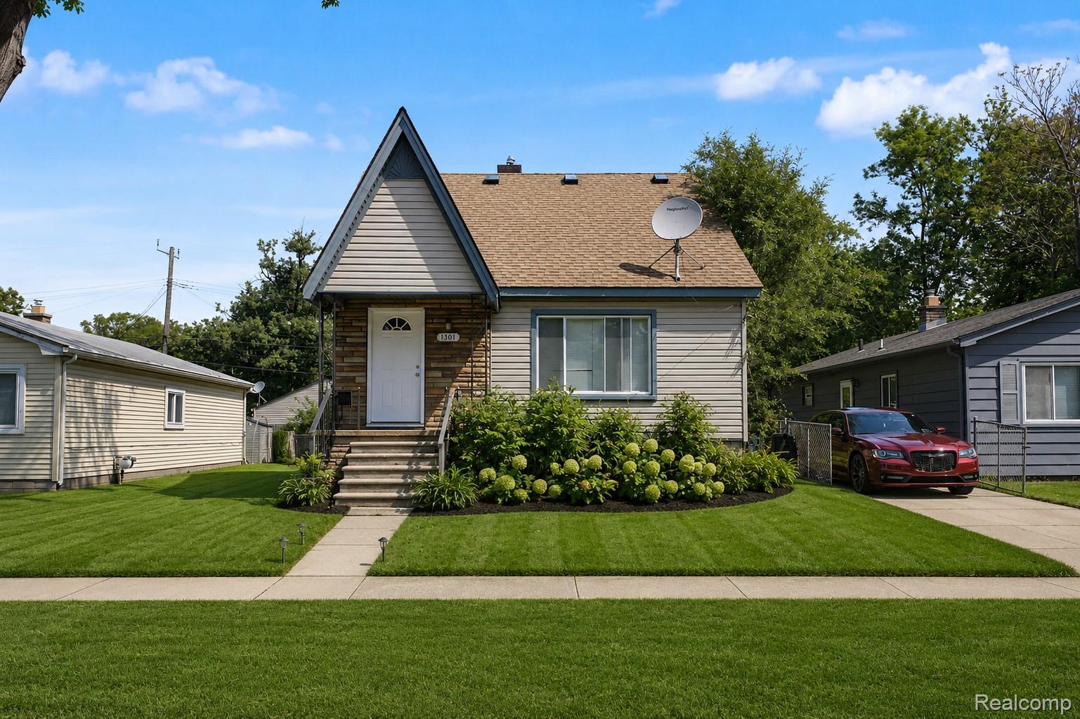 1301 E Muir Ave.