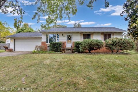3209 Grange Hall Road Holly Village MI 48442
