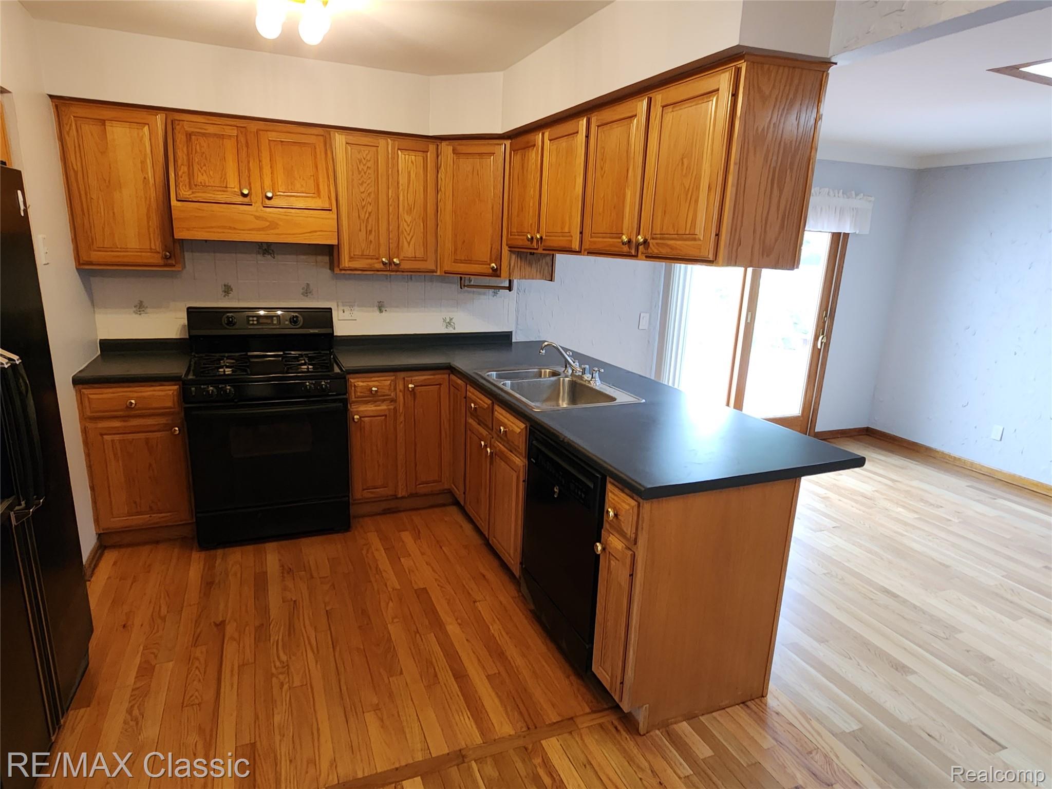 46128 Sterritt Street