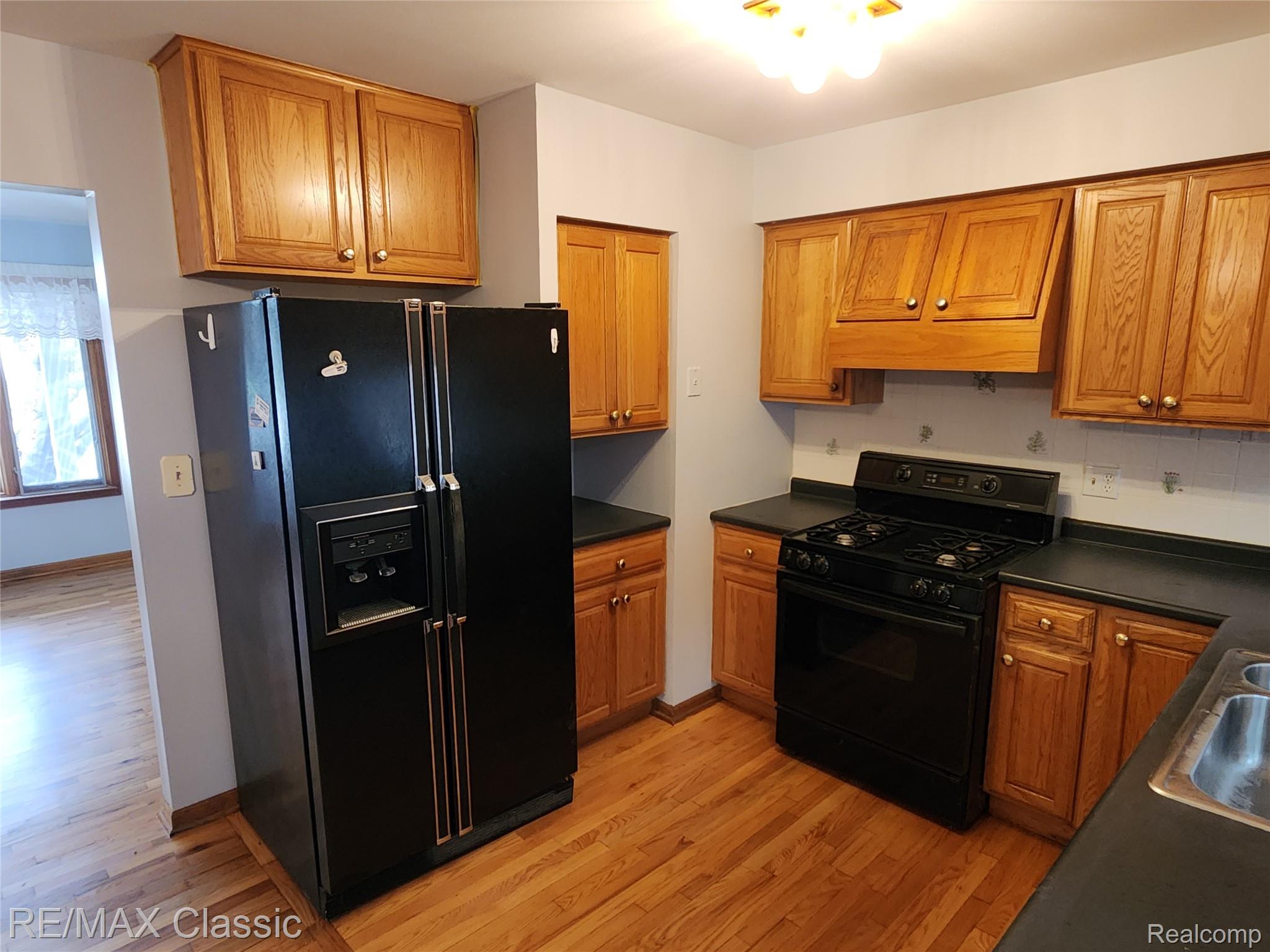 46128 Sterritt Street