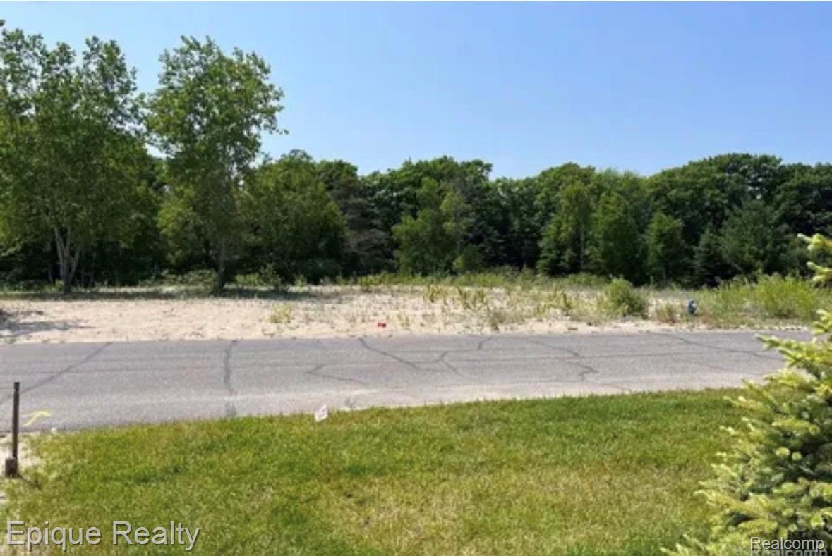 7269 Shoreview Drive