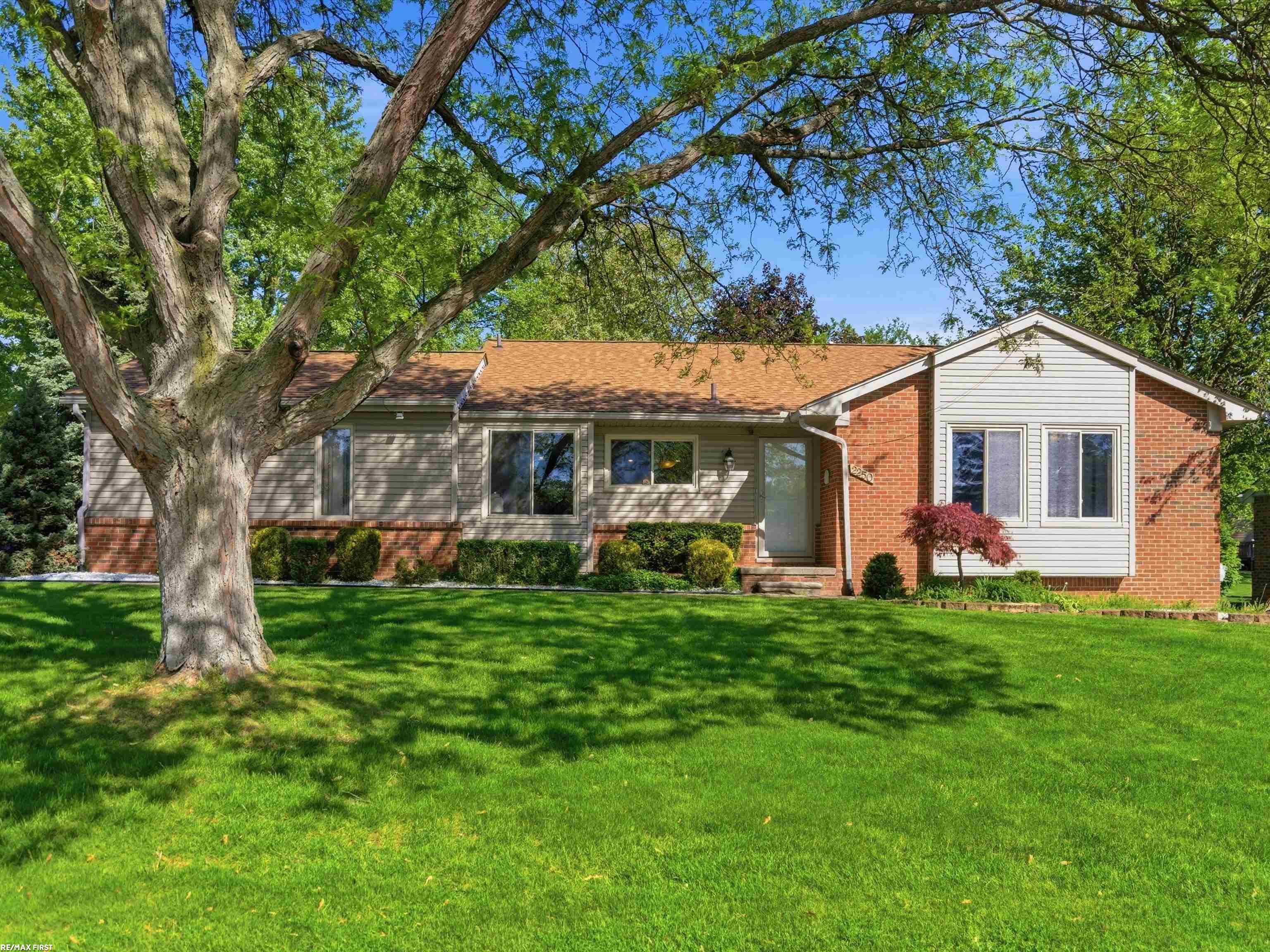 2250 Highsplint Drive