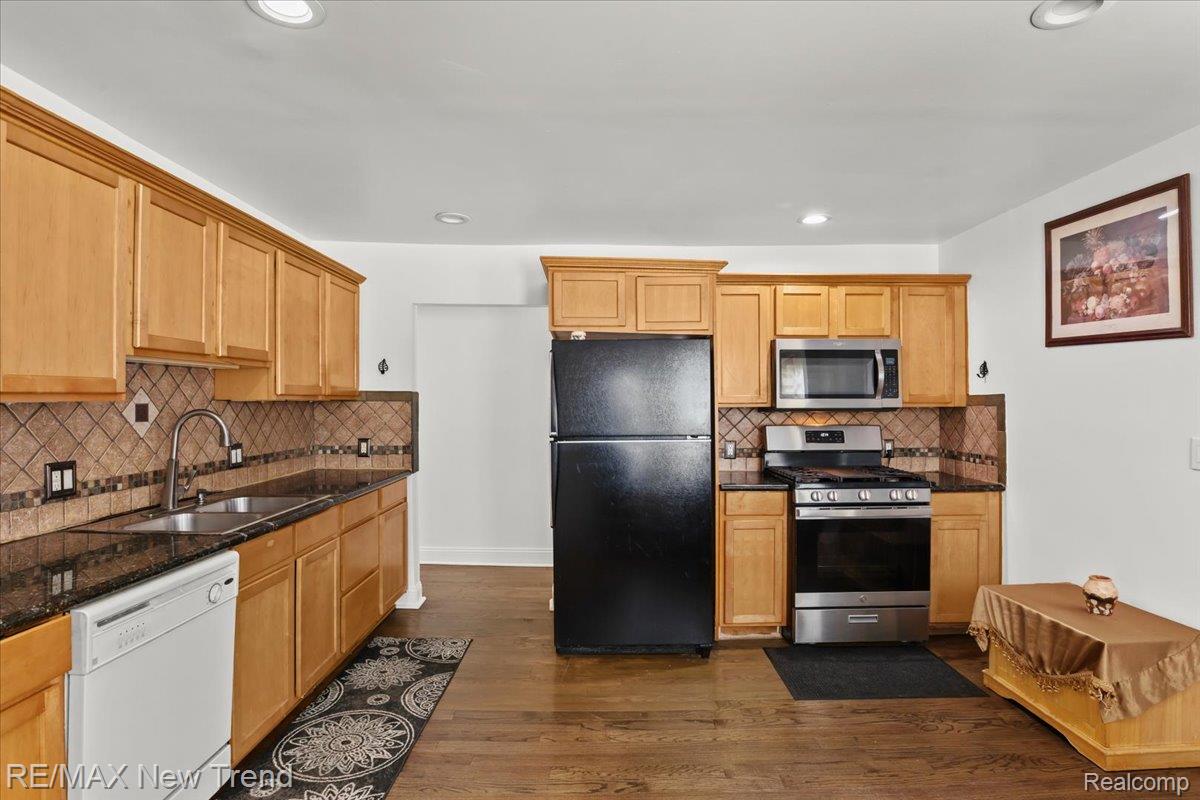 33503 Stocker Street